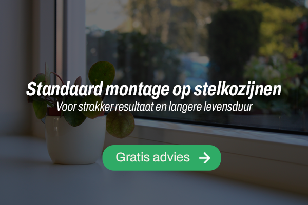 Kunststof kozijn op stelkozijn plaatsen voor strakker resultaat en langere levensduur